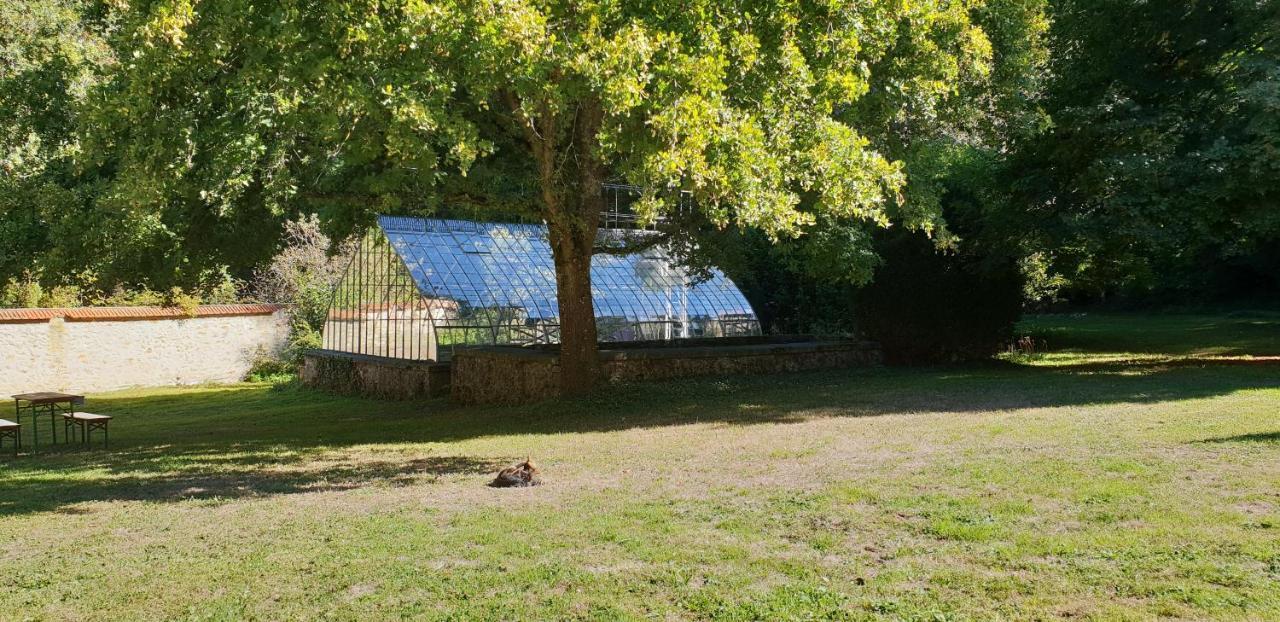 Gite Dans Un Domaine Historique Chevreuse Dış mekan fotoğraf
